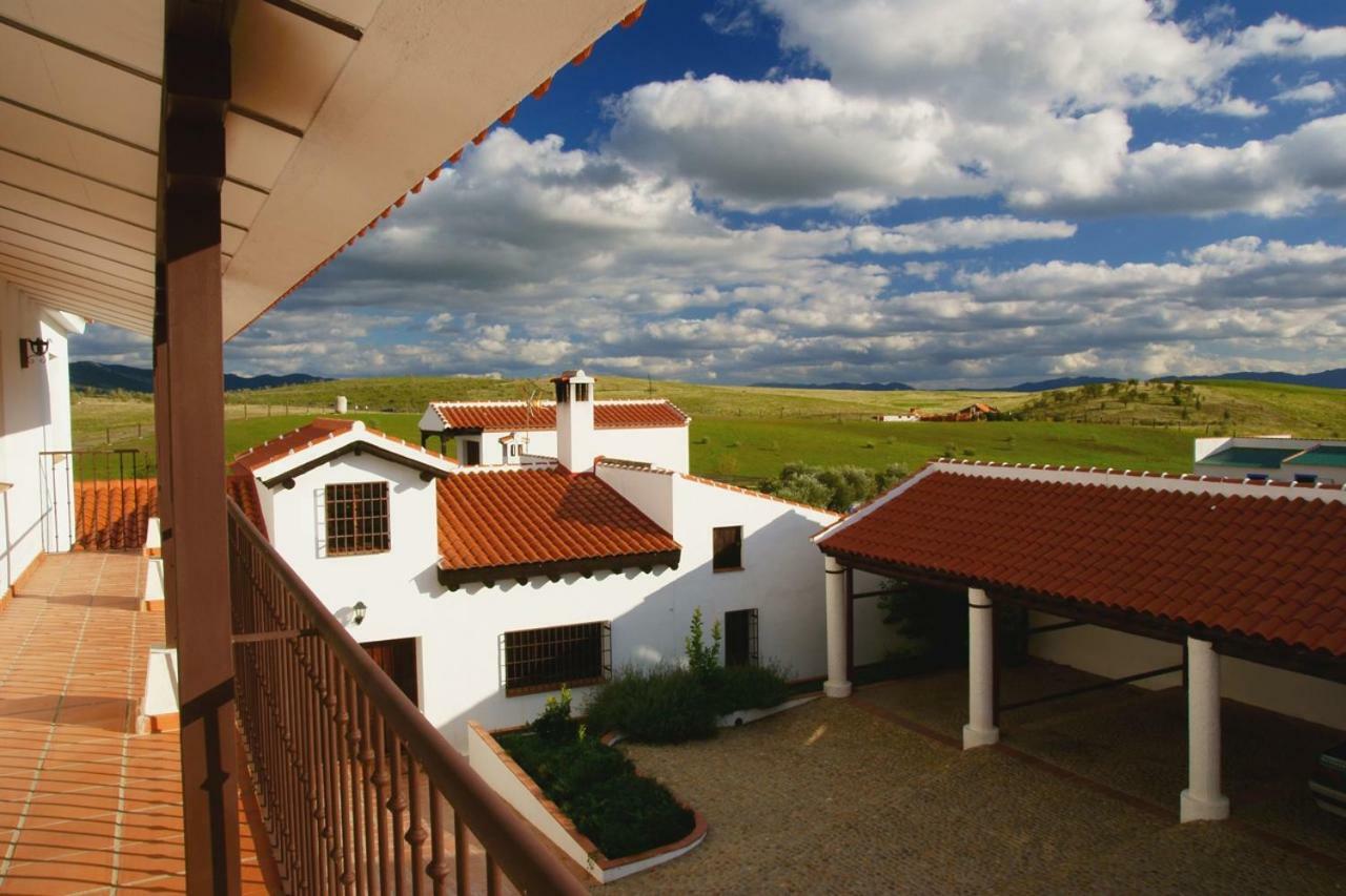 C.Rural Huertadeltiocruz Guest House Mestanza Exterior photo
